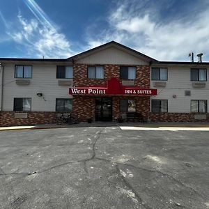 Oyo West Point Inn